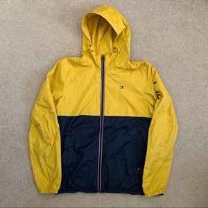 Tommy Hilfiger Coloblocked Logo Rain Slicker (Yellow/Navy)